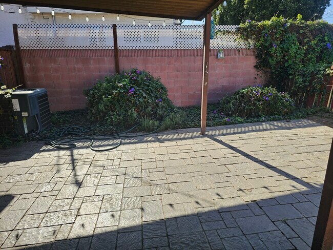 Building Photo - 12715 Glynn Ave