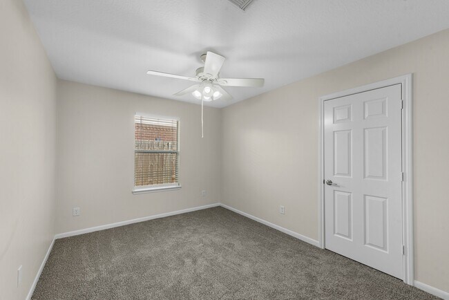 Building Photo - 19423 Rebel Yell Dr