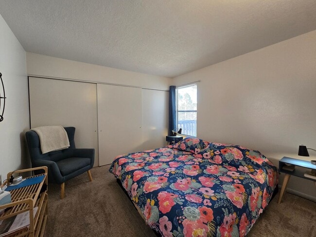 Building Photo - 941 Calle Mejia