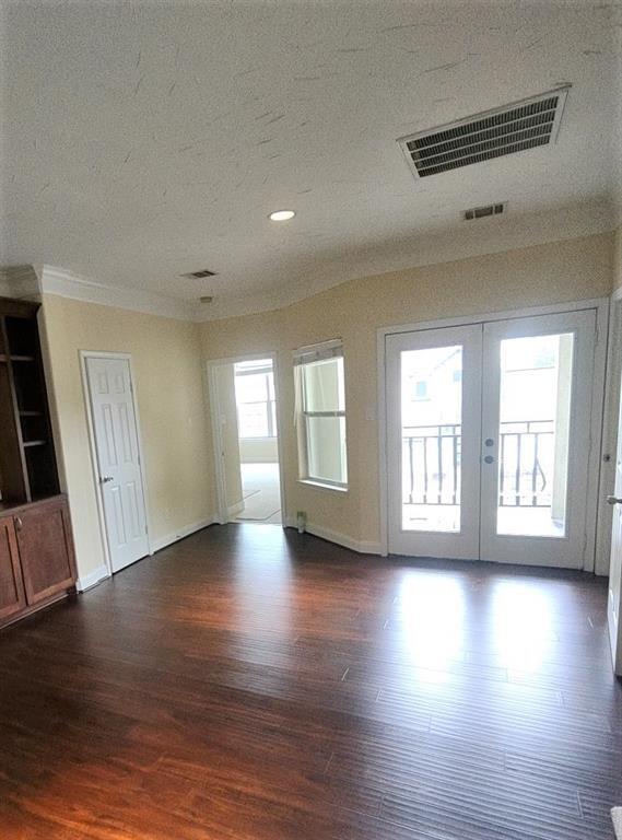 Building Photo - 1493 Silverado Dr