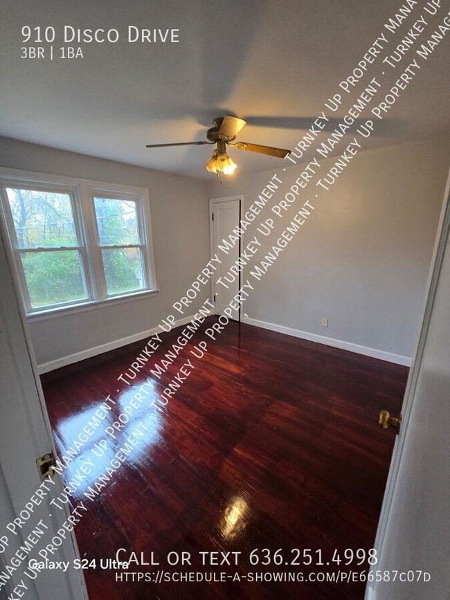 Building Photo - 910 Disco Dr