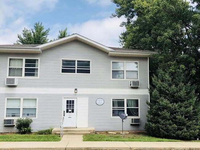 Primary Photo - Virden Apartments