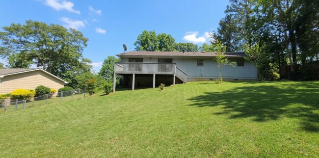 Building Photo - Beautiful Ranch Style Home!