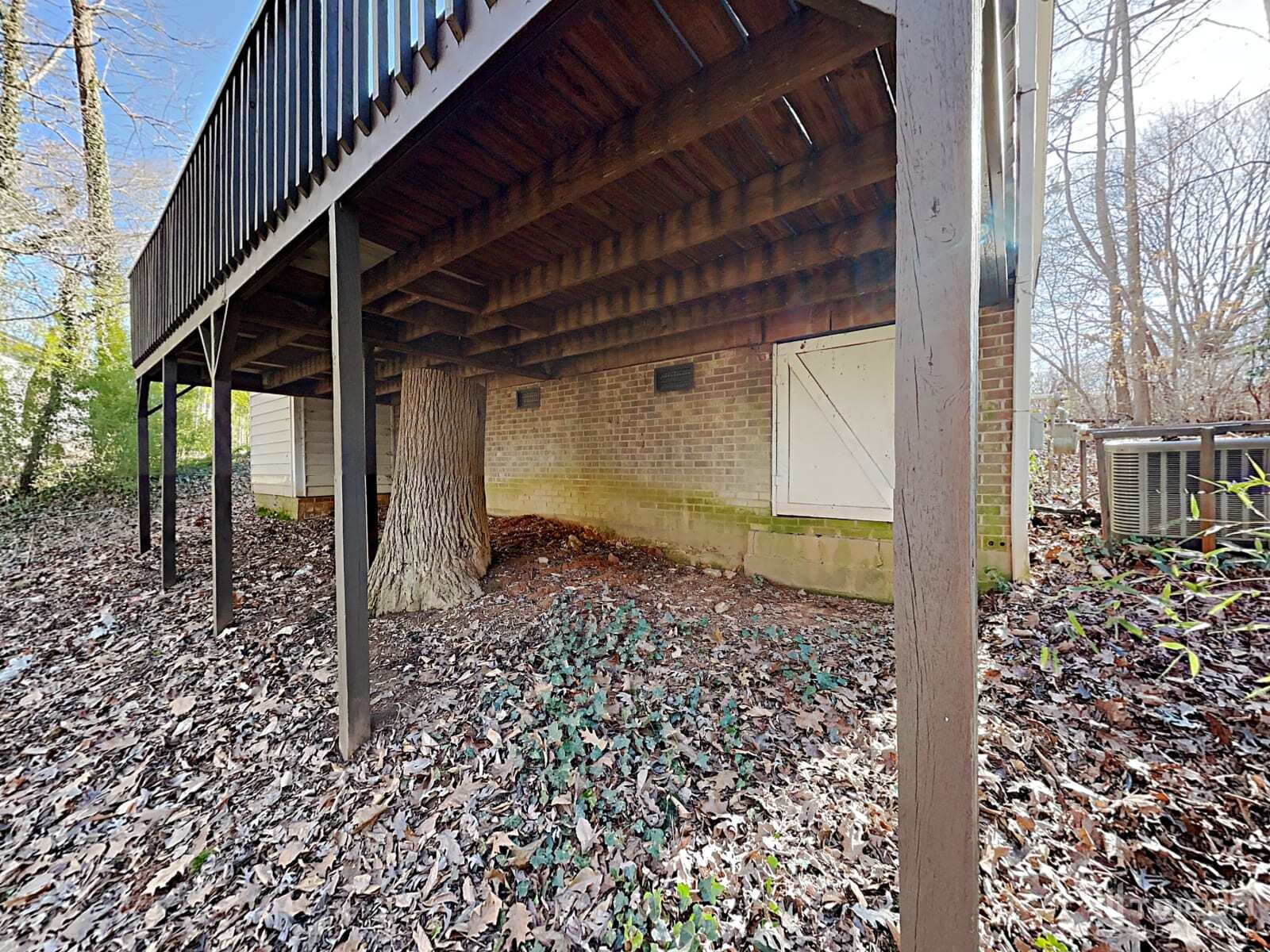 Building Photo - 6273 Branch Hill Cir