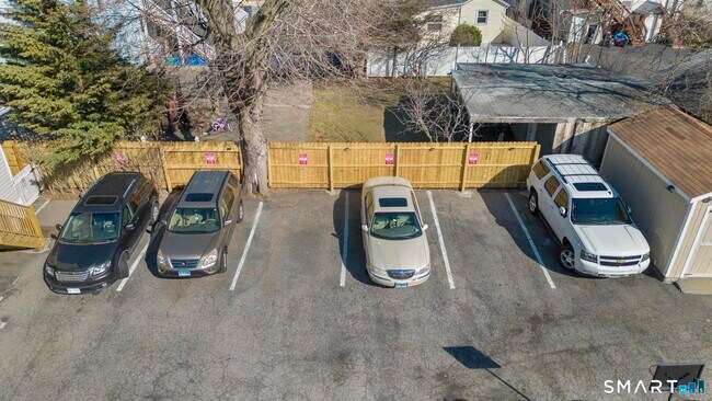 Building Photo - 48 Lockwood Ave