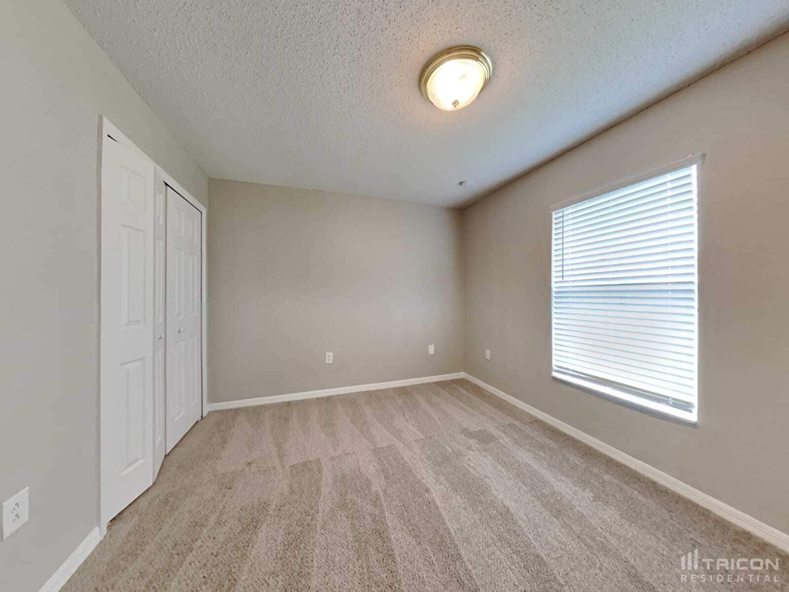 Building Photo - 5148 Jenson Ave