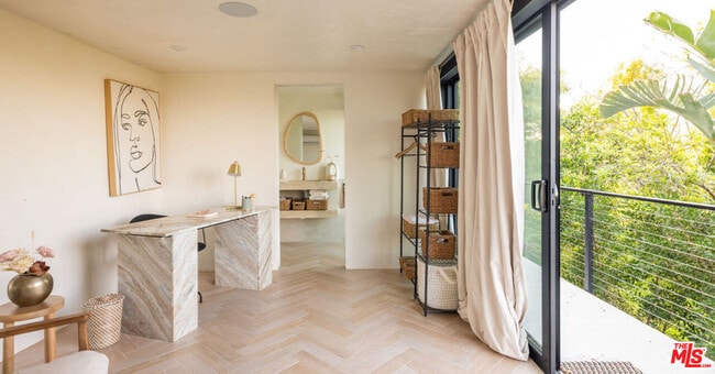 Building Photo - 3382 Scadlock Ln