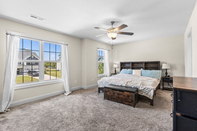 Building Photo - 520 Black Pearl Cir