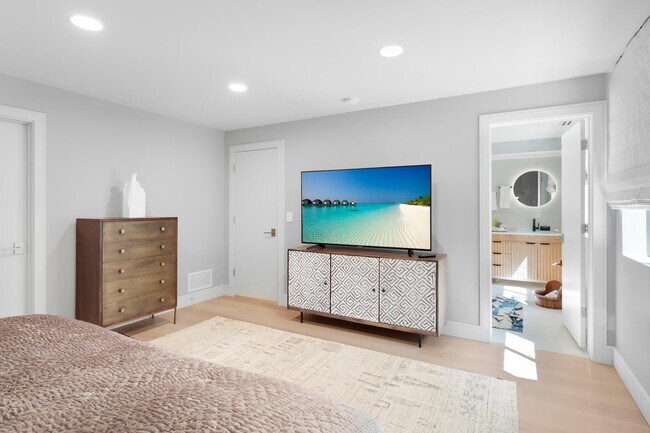 Building Photo - 11477 Gracey Ln