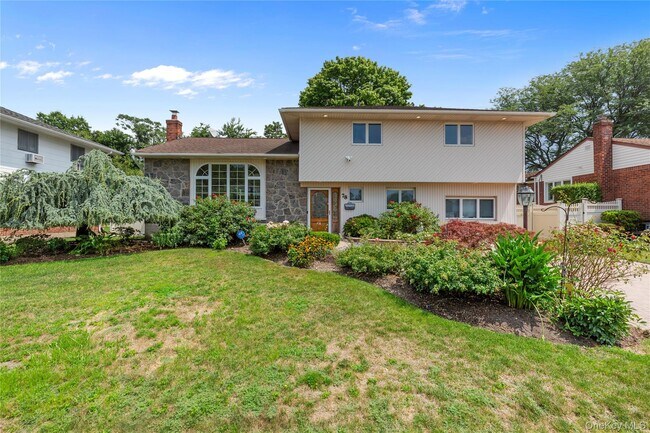 Primary Photo - 78 Debora Dr