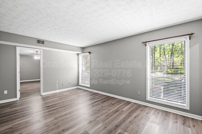 Building Photo - 806 Wynnes Ridge Cir