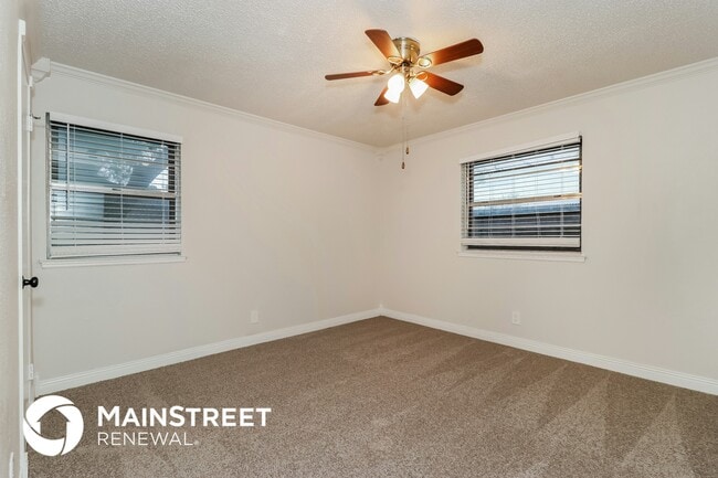 Building Photo - 1003 Holly Hill Ct