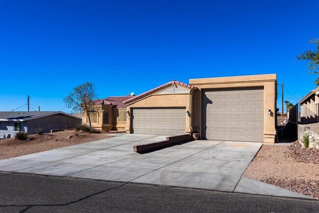 Building Photo - 820 Avalon Ave