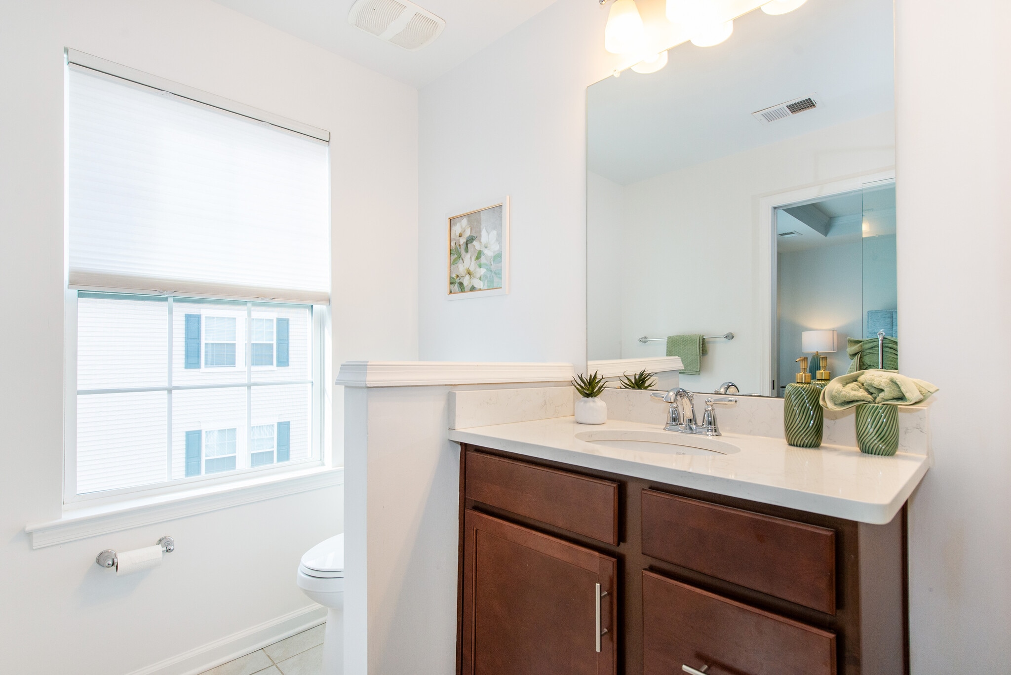 Master Bathroom Ensuite - 33 Landmark Ln