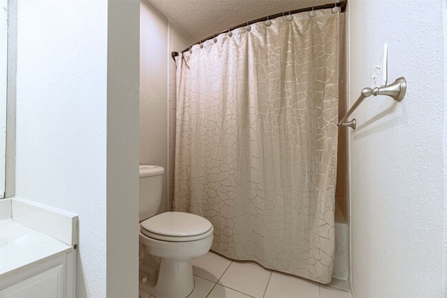 Building Photo - 14127 Cheval Dr