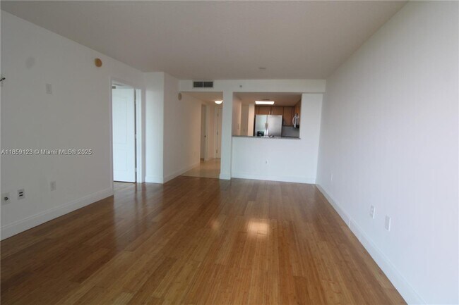 Building Photo - 2101 Brickell Ave
