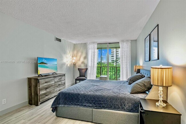 Building Photo - 501 Three Islands Boulevard