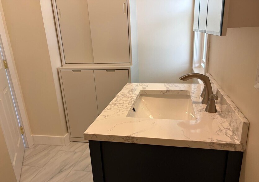 Bathroom - 56 Cedar St