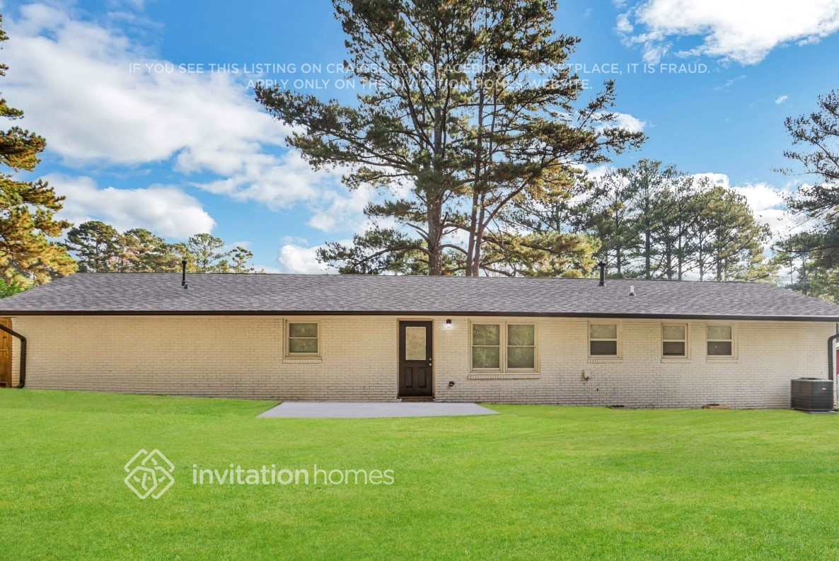 Building Photo - 5435 St Lo Ln