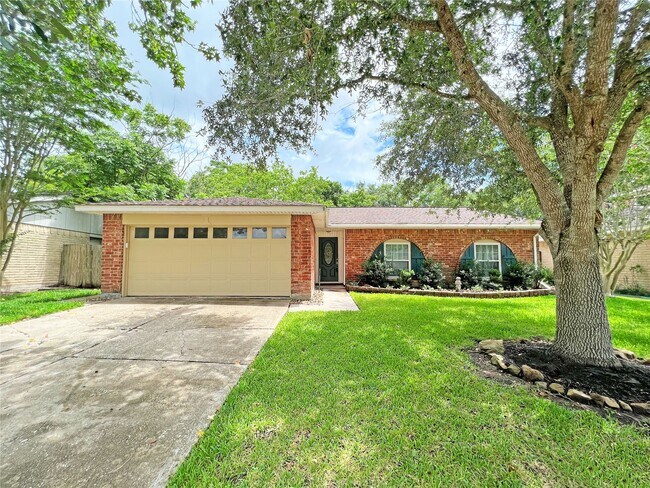 Primary Photo - 6210 Creekside Ln
