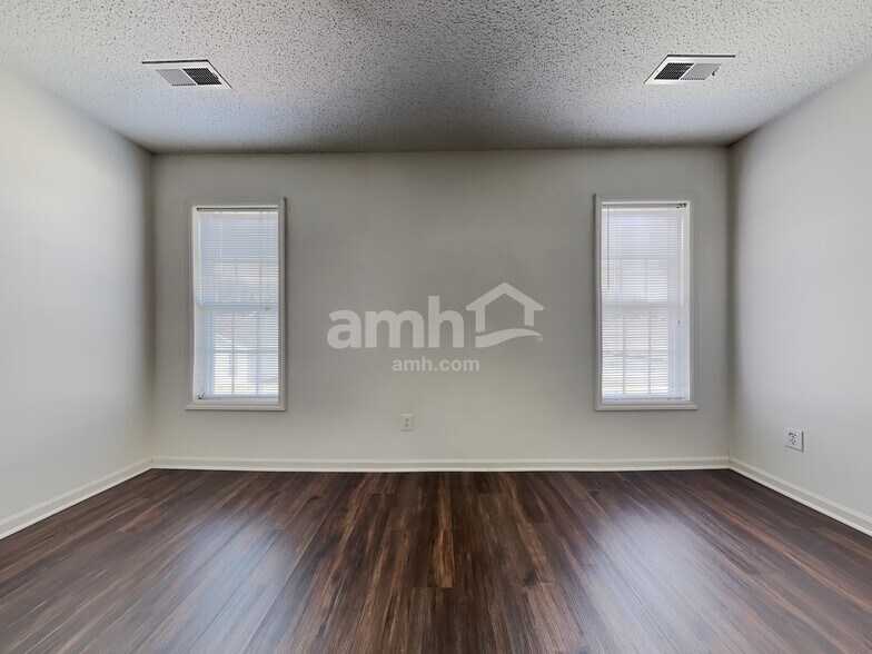 Building Photo - 181 Cameron Way Cir