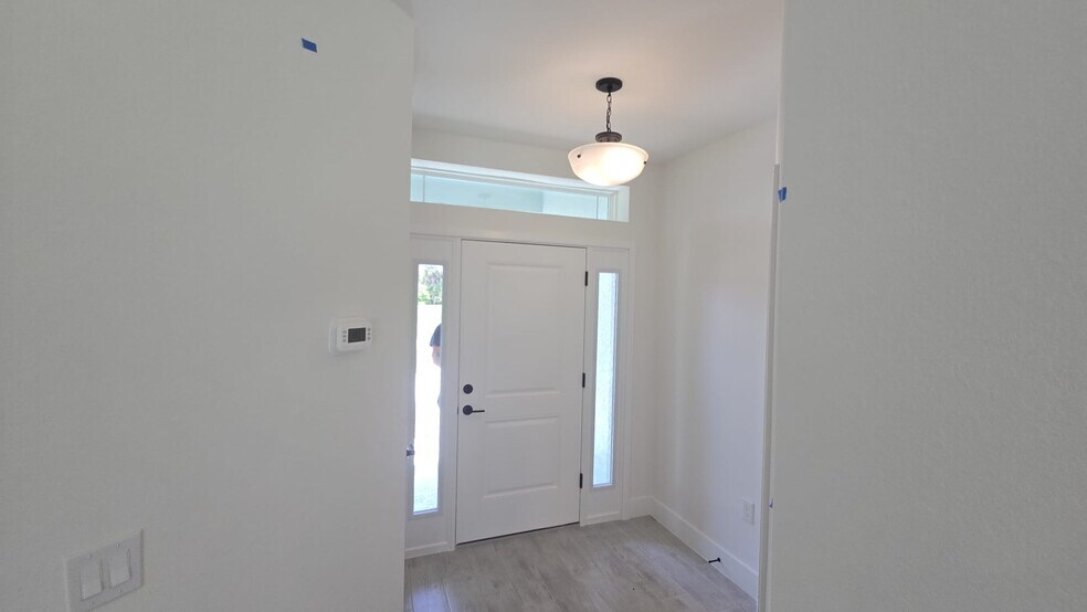 Building Photo - 4061 Birnam Ter