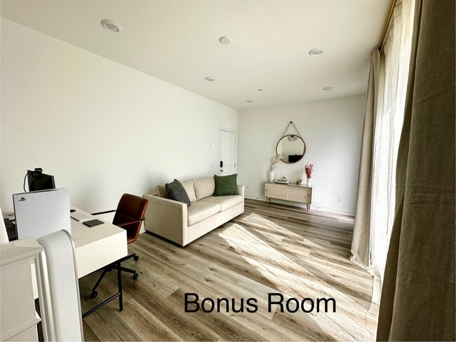 Building Photo - 27414 N Arborview Ln