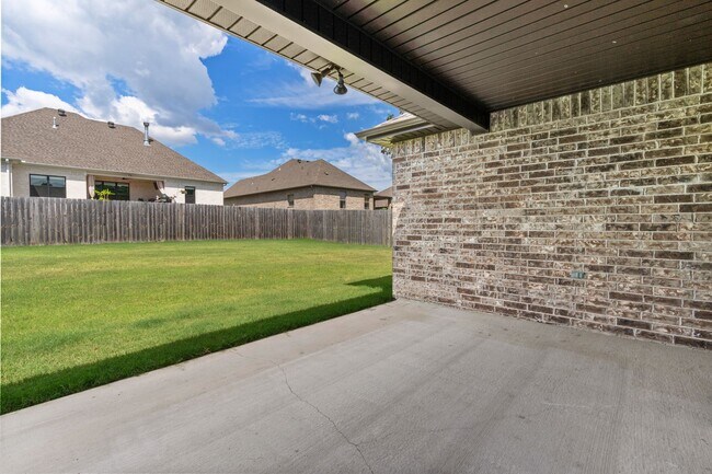 Building Photo - Millers Glen Rental!