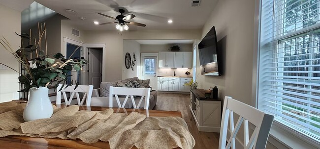 Building Photo - 635 Kotter Farms Trl
