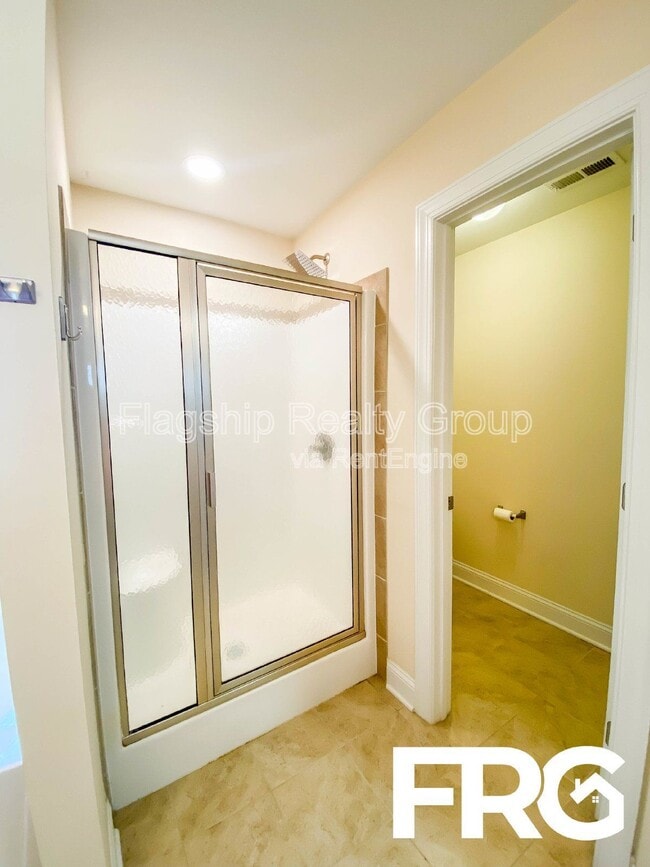 Building Photo - 112 Quail Hollow Dr