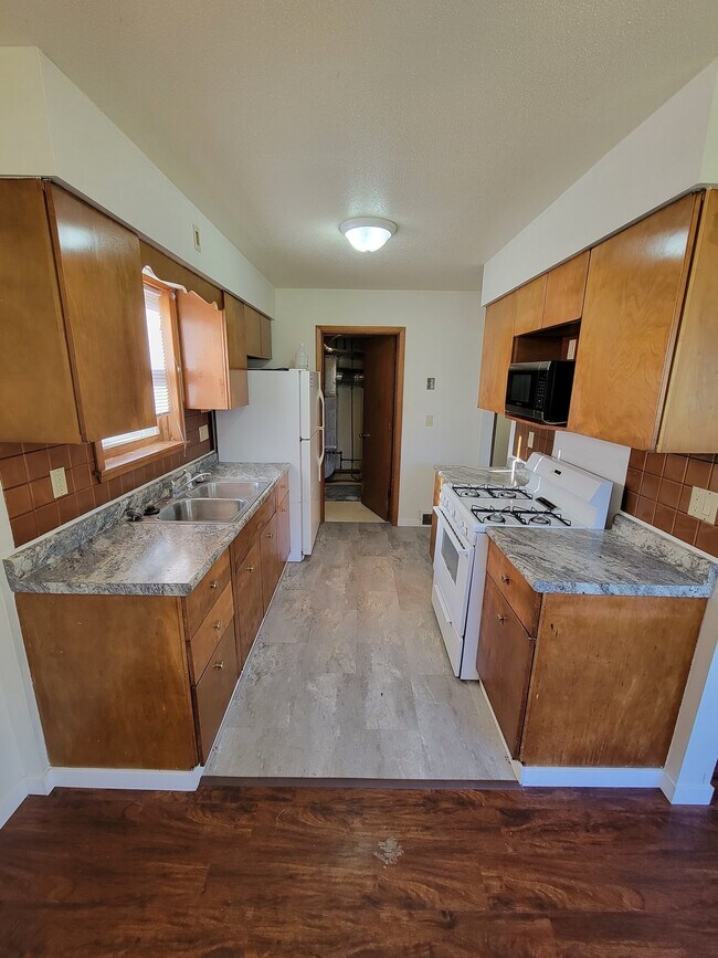 Building Photo - 2 Bedroom | 1 Bathroom Unit in Marion Avai...