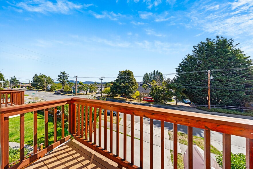 Building Photo - 1504 M Ave