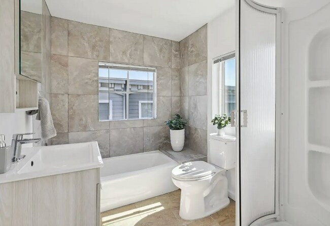 Building Photo - 28 Jennifer Pl