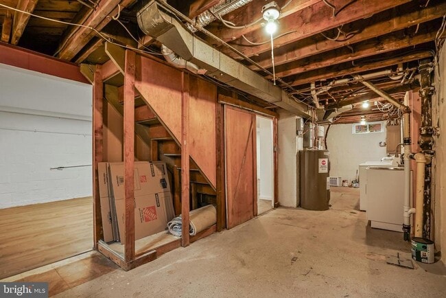 Building Photo - 1605 W Braddock Rd