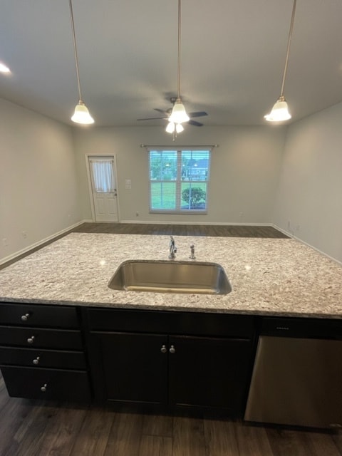 Building Photo - 252 Castle Dr