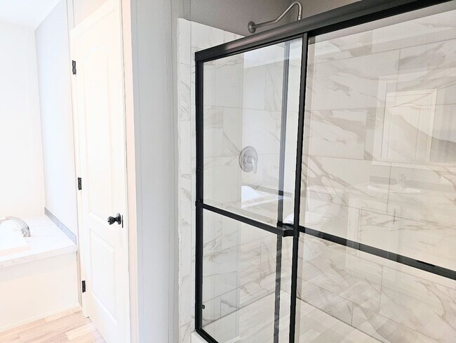 Building Photo - Welcome Home! Spacious 3-Bed, 2-Bath Split Floor Plan on ¾ Acre Lot