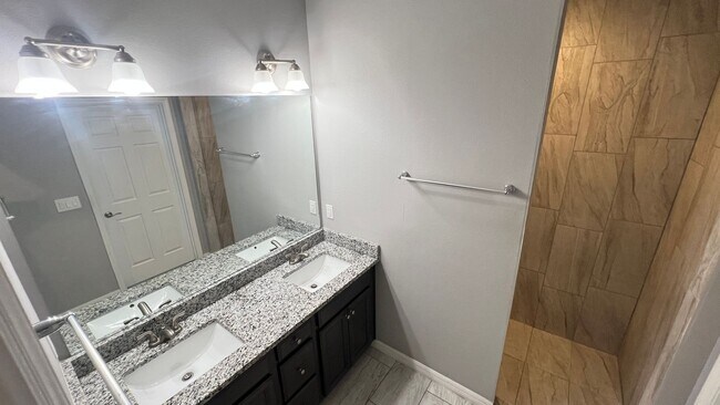 Building Photo - BEAUTIFUL 3 Bedroom, 2 Bathroom Home in Palm Bay!!