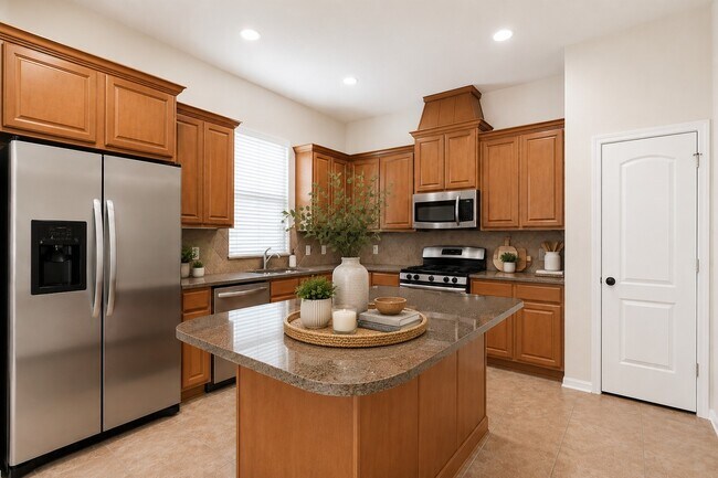 Building Photo - 5 Cheswood Manor Drive