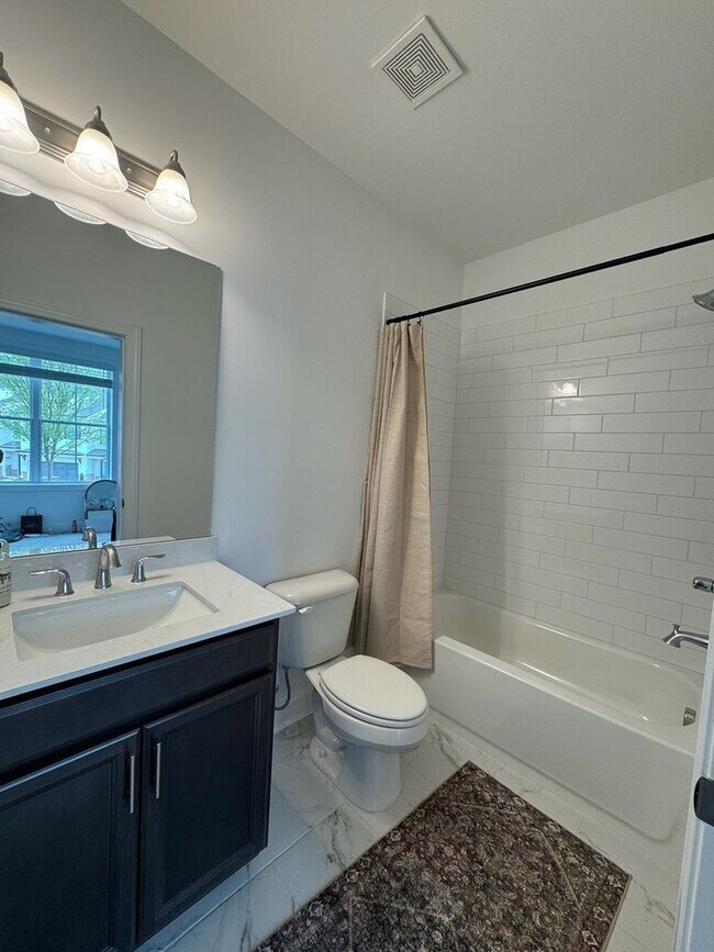 Building Photo - Charming 3BR Townhome in Buford