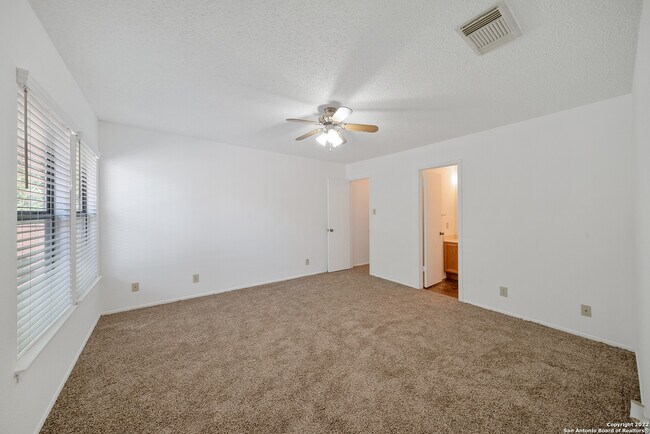 Building Photo - 12811 Hunting Bear