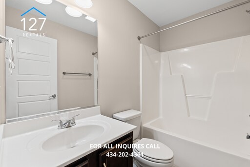 Building Photo - Luxury Townhome for Rent in Timberlake – 4...