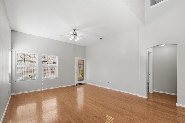 Building Photo - 9842 Wake Bridge Dr