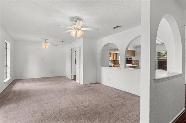 Building Photo - 2804 Royal Oaks Dr