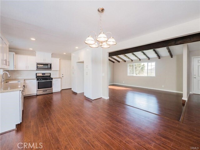 Building Photo - 4061 Mt Rushmore Dr