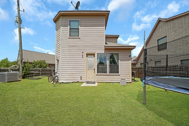 Building Photo - 15711 Edo Cir