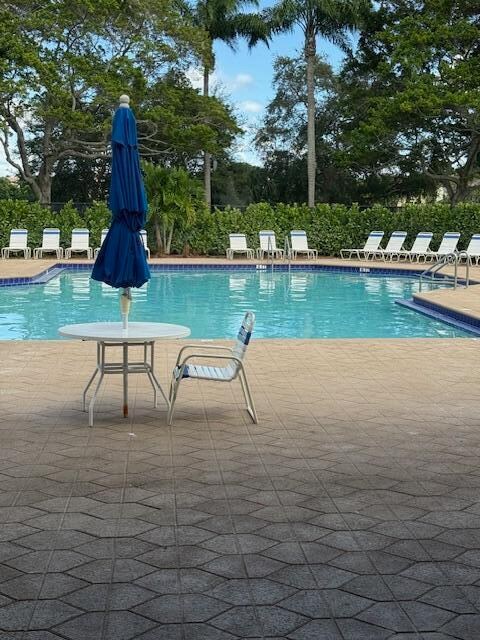 Building Photo - 7228 Chesapeake Cir