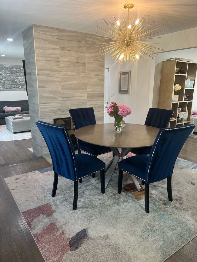 Building Photo - Beautiful Southfield Ranch