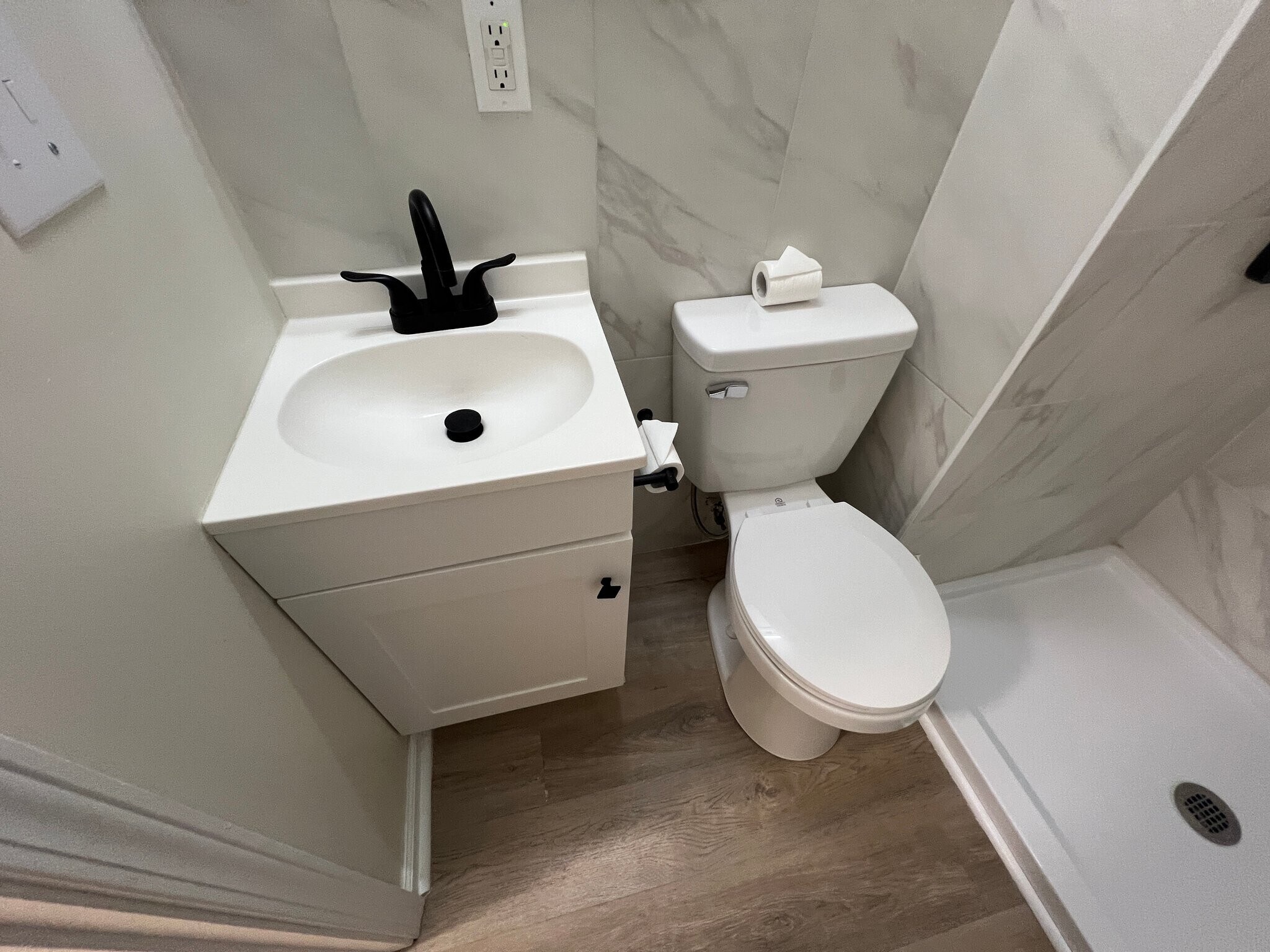 Building Photo - 506 N Line St