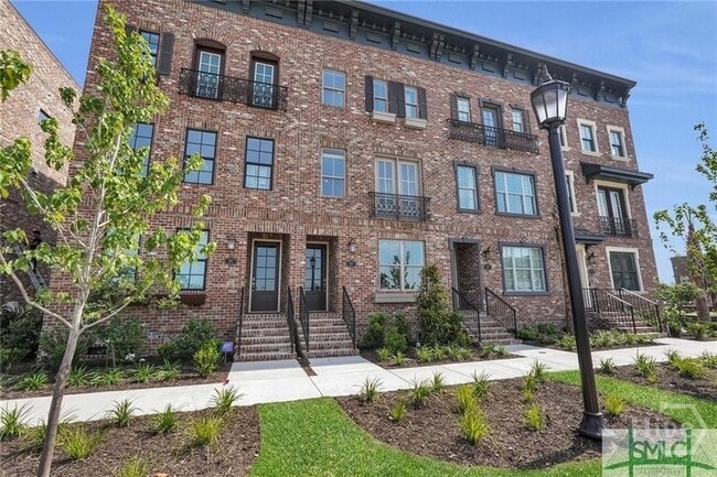 Primary Photo - 433 Port St