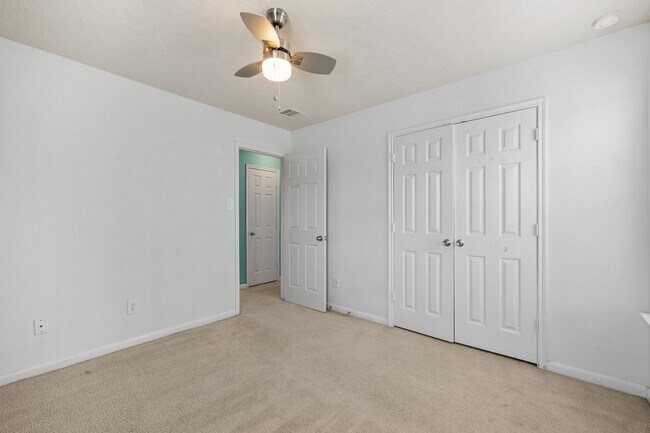 Building Photo - 2715 Skyview Knoll Ct